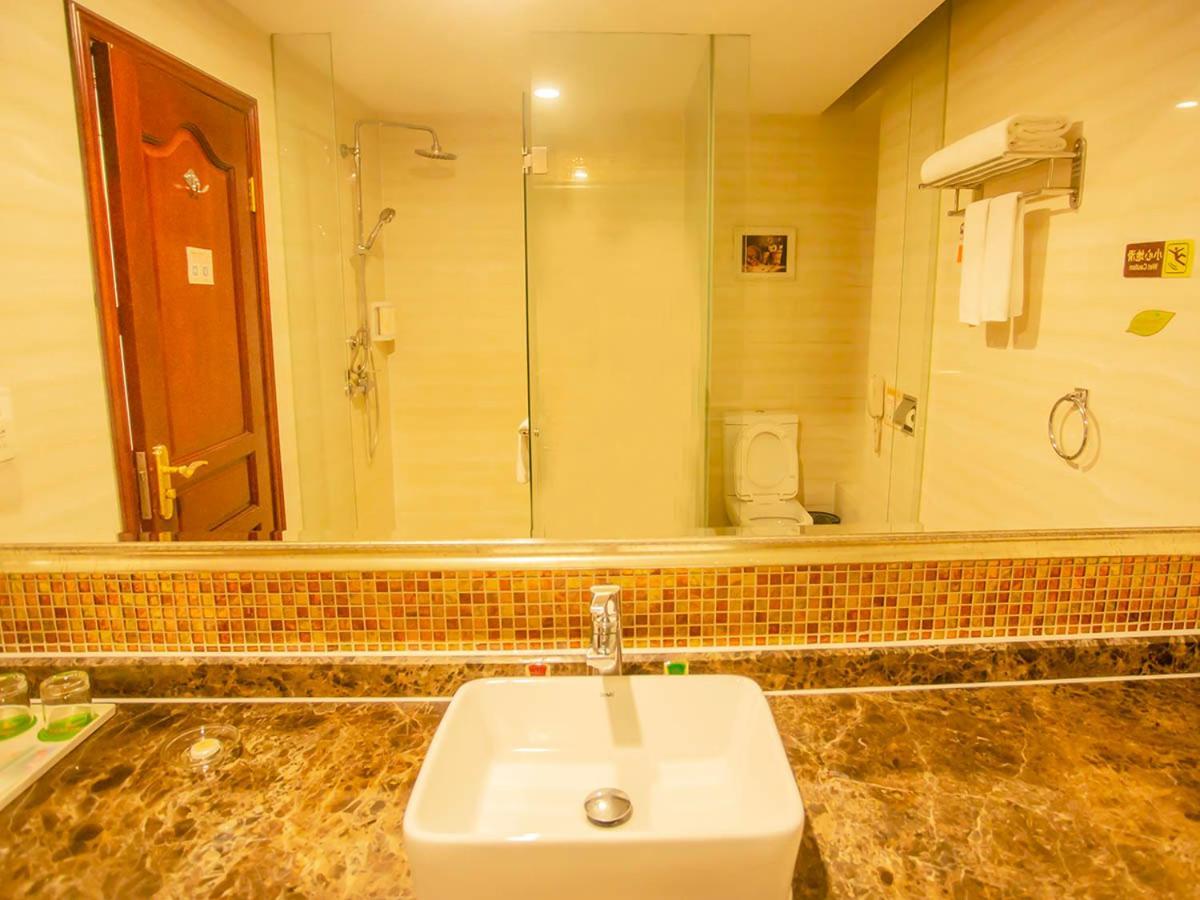 Vienna Hotel Shenzhen Songgang Liye Road Eksteriør billede
